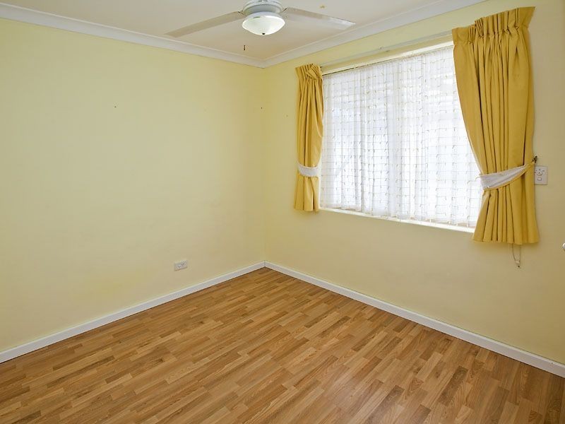 1 Flowerwood Way, Huntingdale WA 6110