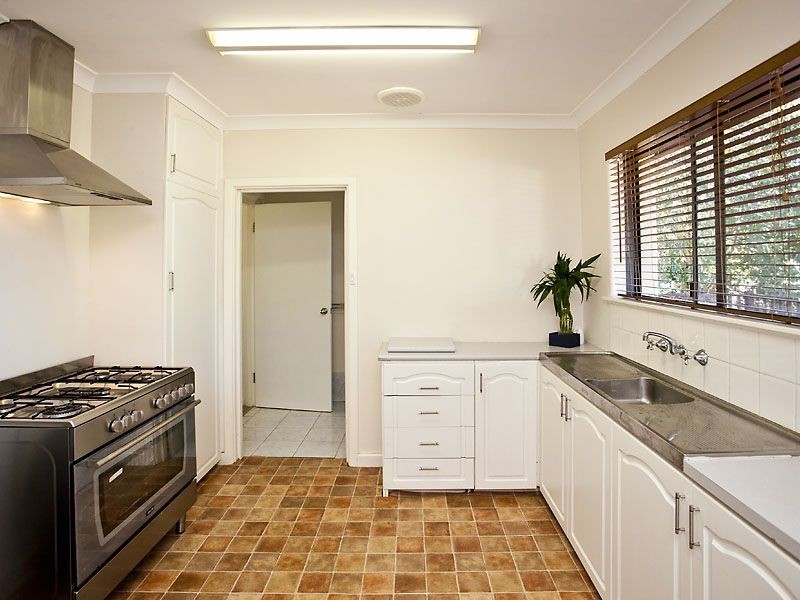 27 Mason Road, Kalamunda WA 6076