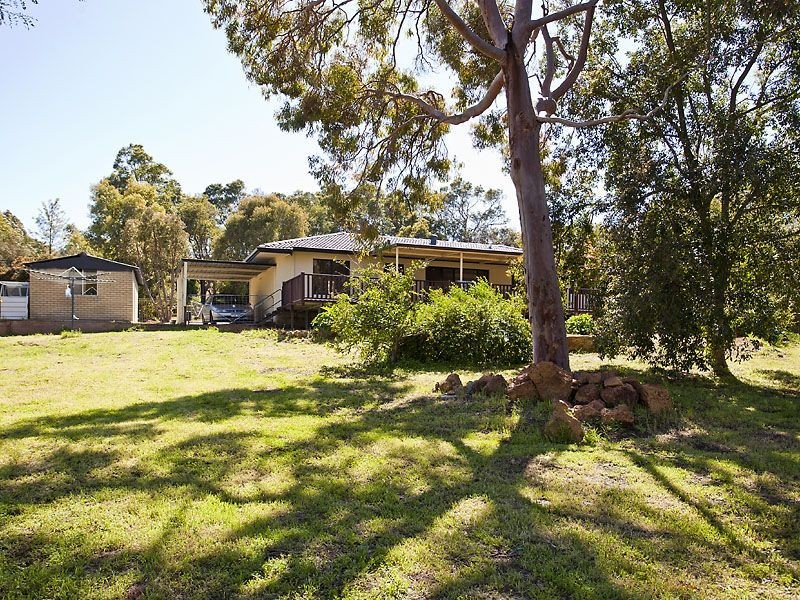 27 Mason Road, Kalamunda WA 6076