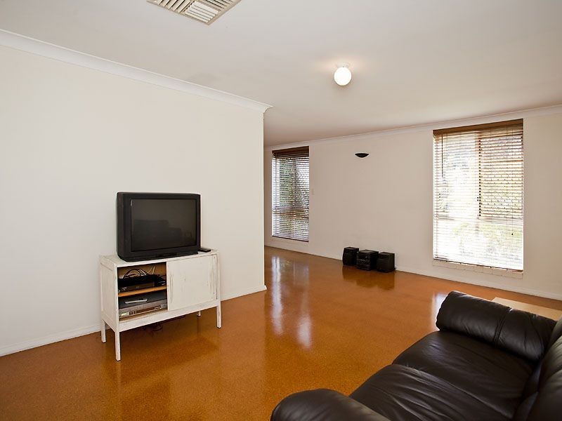 23 Constantine Court, Thornlie WA 6108