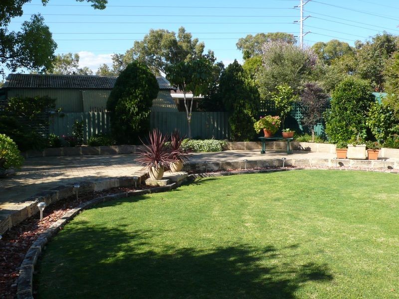 18 Wilpon Street, Beckenham WA 6107