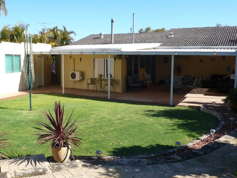 18 Wilpon Street, Beckenham WA 6107