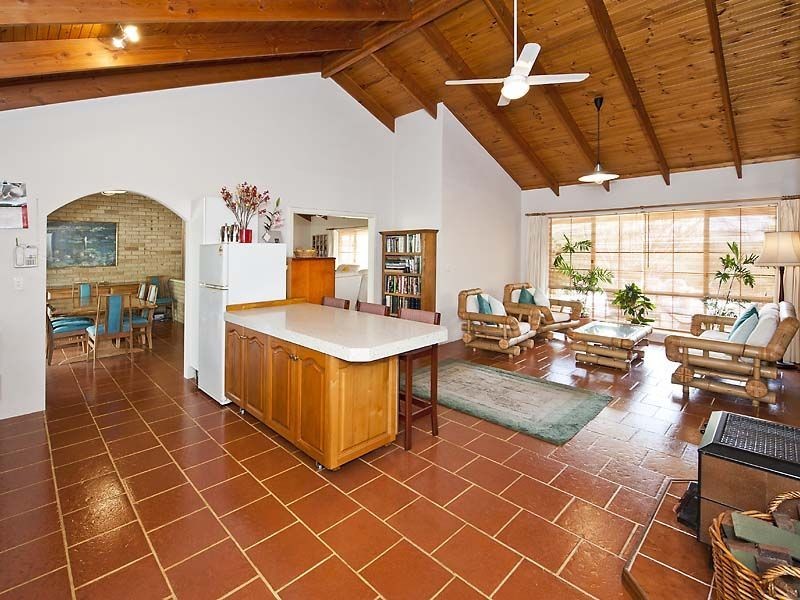 24 Excelsior Drive, Canning Vale WA 6155