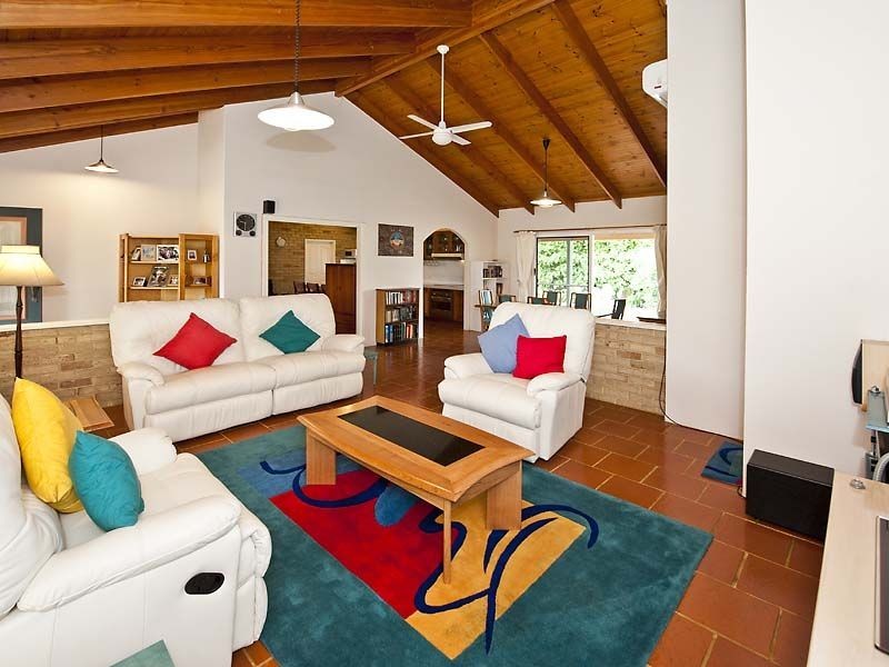 24 Excelsior Drive, Canning Vale WA 6155