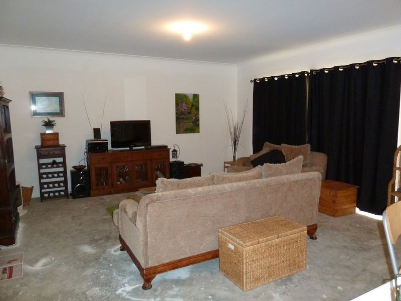 8 Putting Green, Maddington WA 6109