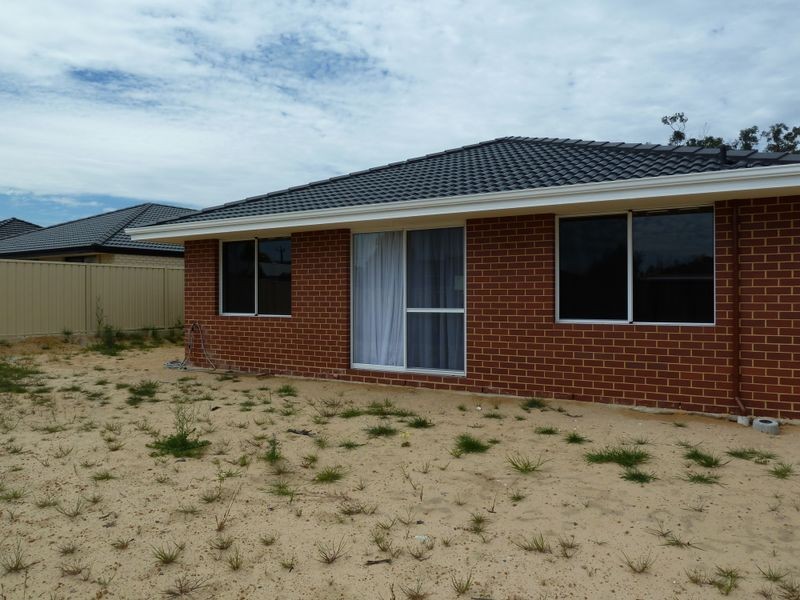 8 Putting Green, Maddington WA 6109