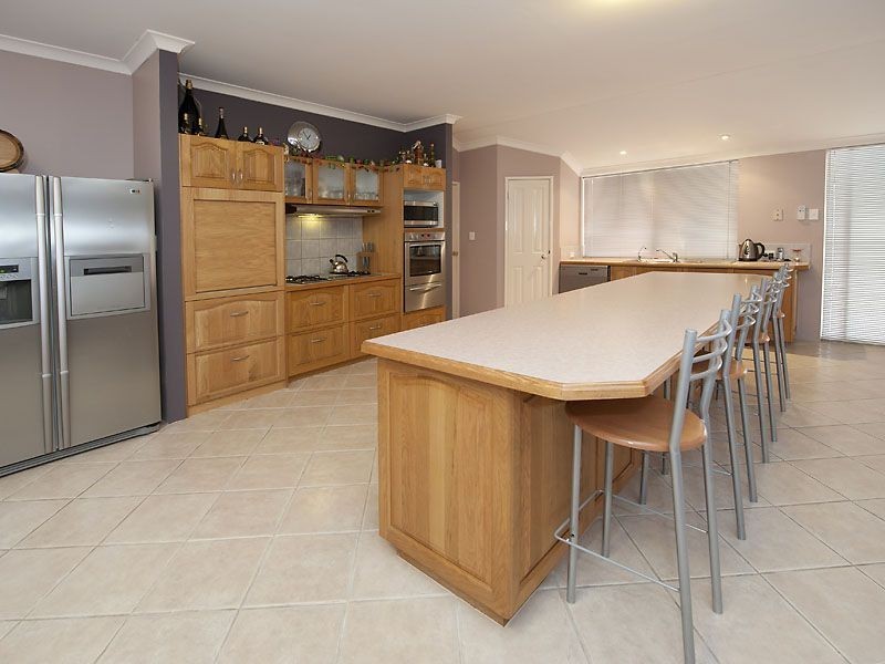 47 Sugarwood Drive, Thornlie WA 6108