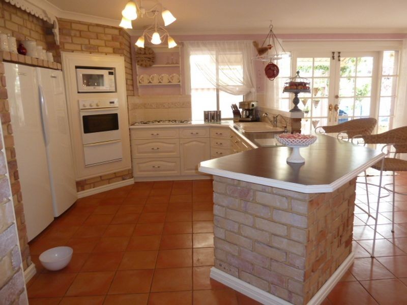 72 Waratah Boulevard, Canning Vale WA 6155