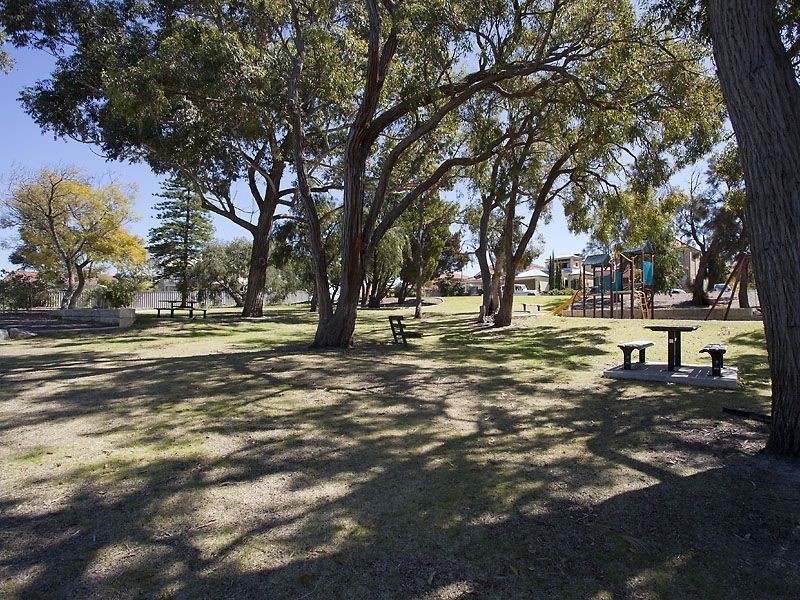 15 Blackman Road, Mount Pleasant WA 6153