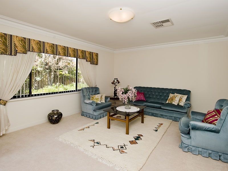 34 Alexandria Boulevard, Canning Vale WA 6155