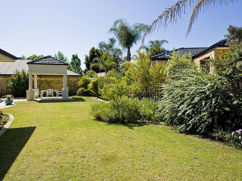 34 Alexandria Boulevard, Canning Vale WA 6155