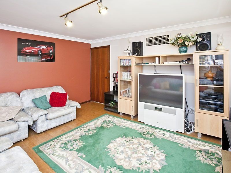 19 Redgum Court, Thornlie WA 6108