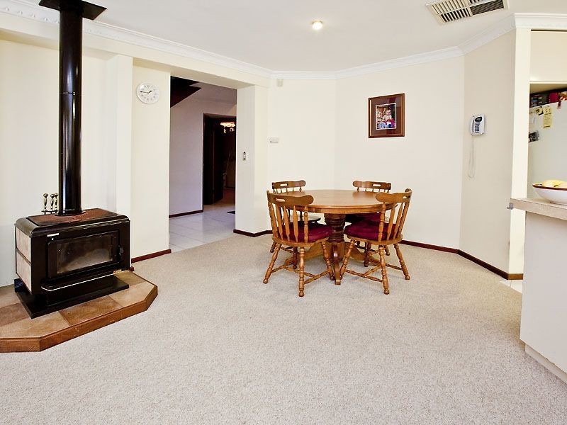 19 Redgum Court, Thornlie WA 6108