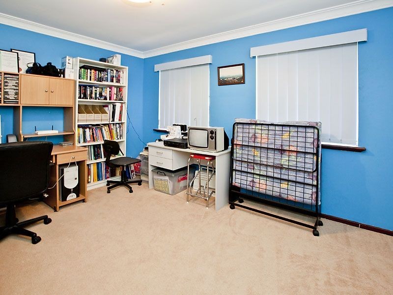 19 Redgum Court, Thornlie WA 6108