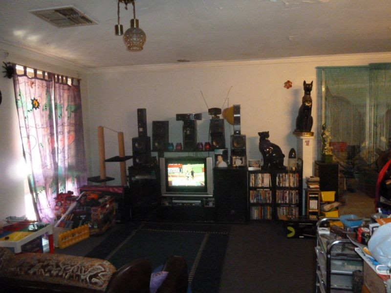 82 Wanaping Road, Kenwick WA 6107