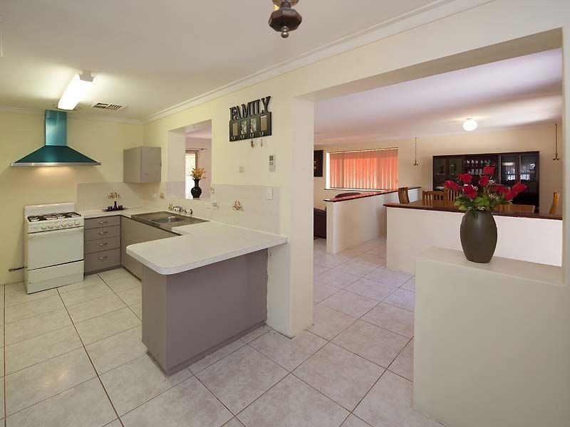 23 Rushbrook Way, Thornlie WA 6108