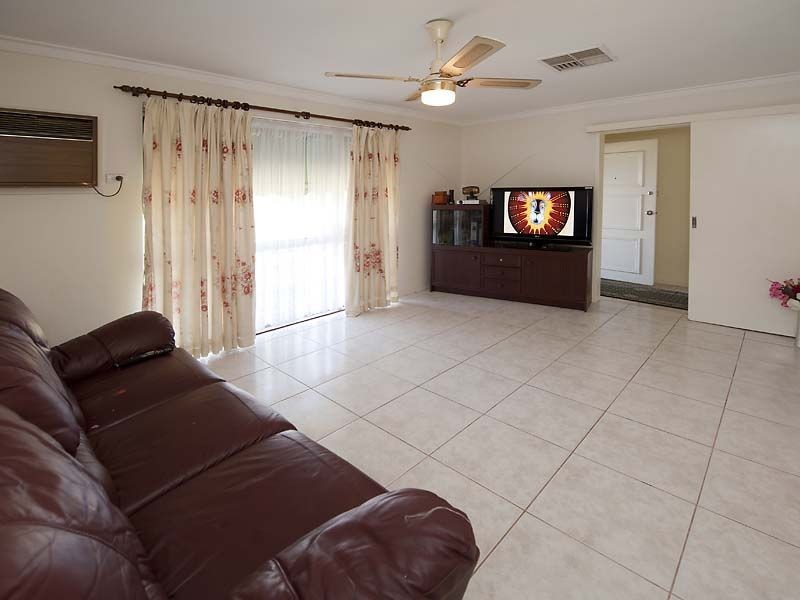 23 Rushbrook Way, Thornlie WA 6108