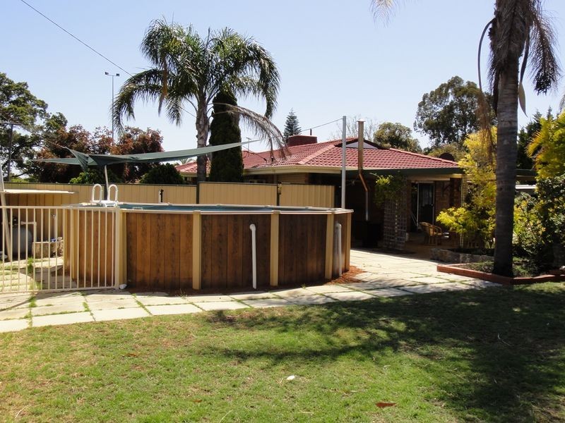 23 Rushbrook Way, Thornlie WA 6108
