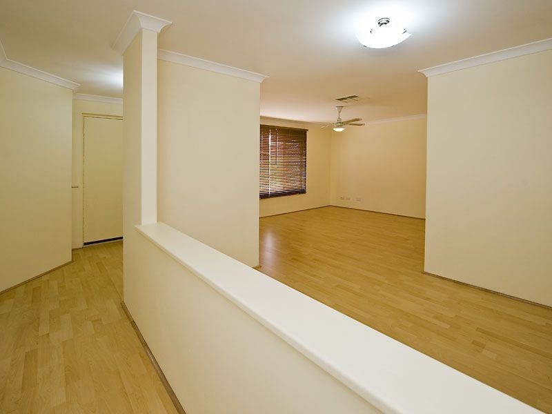 34 Leatherwood Way, Huntingdale WA 6110