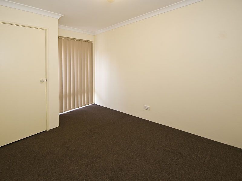 34 Leatherwood Way, Huntingdale WA 6110