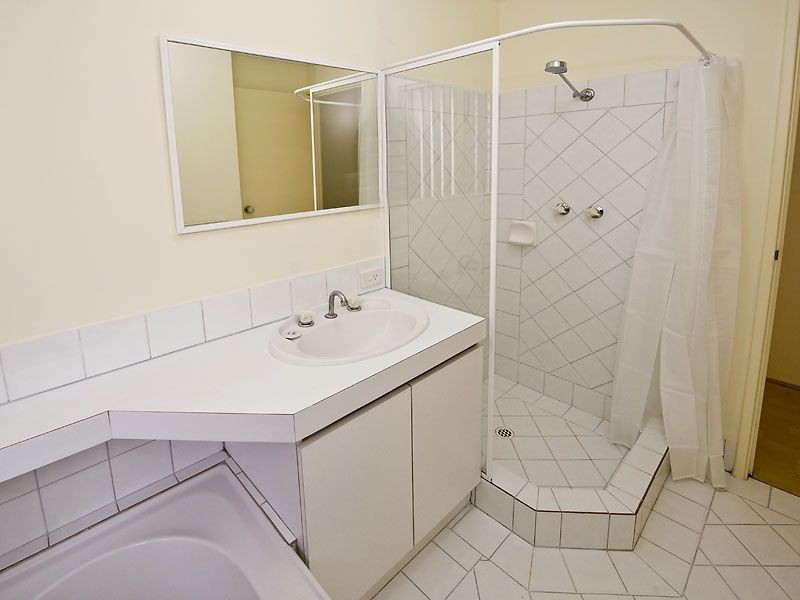 34 Leatherwood Way, Huntingdale WA 6110