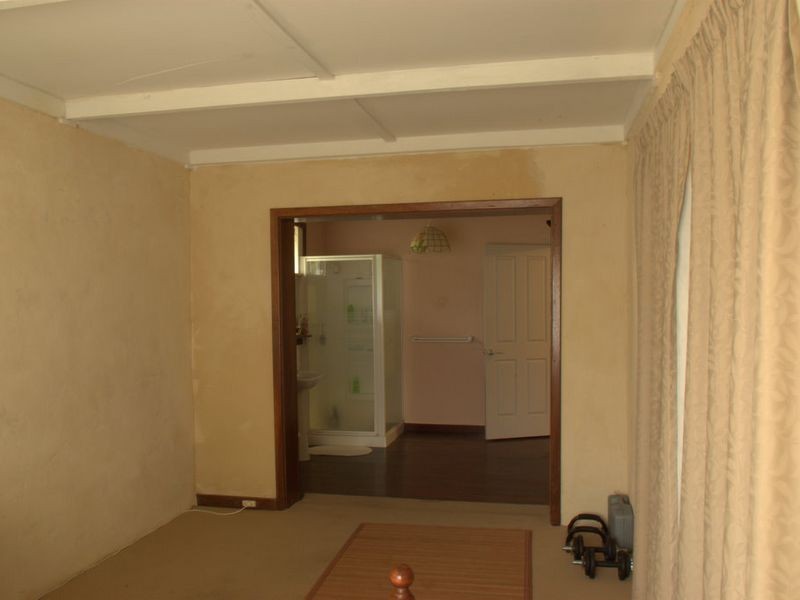 12 Mereworth Road, Thornlie WA 6108