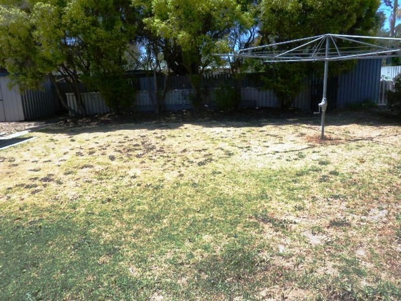 62 Jacqueline Drive, Thornlie WA 6108