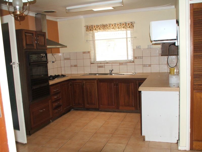 31 Sandon Road, Thornlie WA 6108