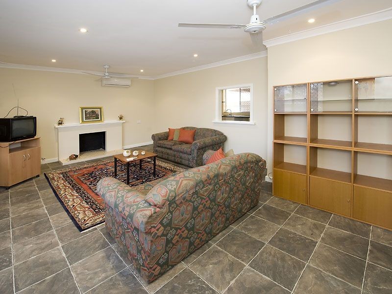 82A Berehaven Avenue, Thornlie WA 6108