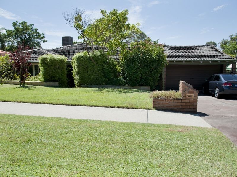 37 Sutherland Drive, Thornlie WA 6108