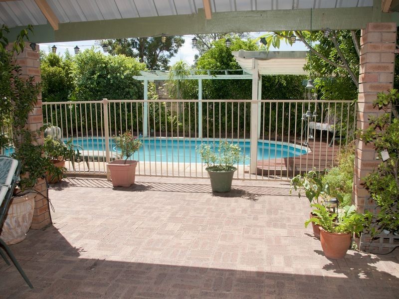 37 Sutherland Drive, Thornlie WA 6108