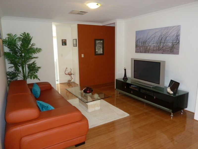 17 Waterlily CLose, Huntingdale WA 6110