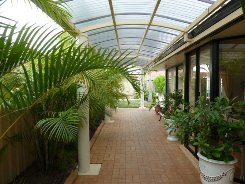 17 Waterlily CLose, Huntingdale WA 6110