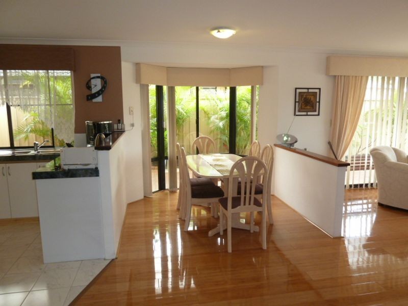 17 Waterlily CLose, Huntingdale WA 6110