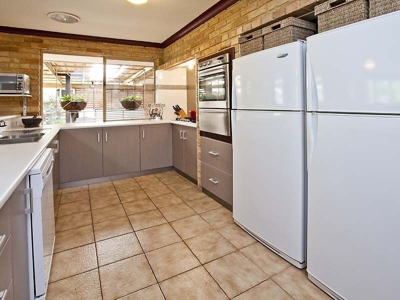 45 Discovery Drive, Thornlie WA 6108