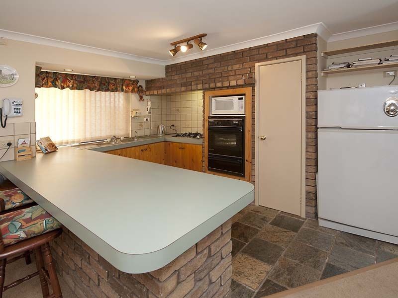 43 Rusthall Way, Huntingdale WA 6110