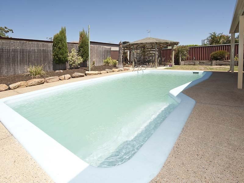 43 Rusthall Way, Huntingdale WA 6110