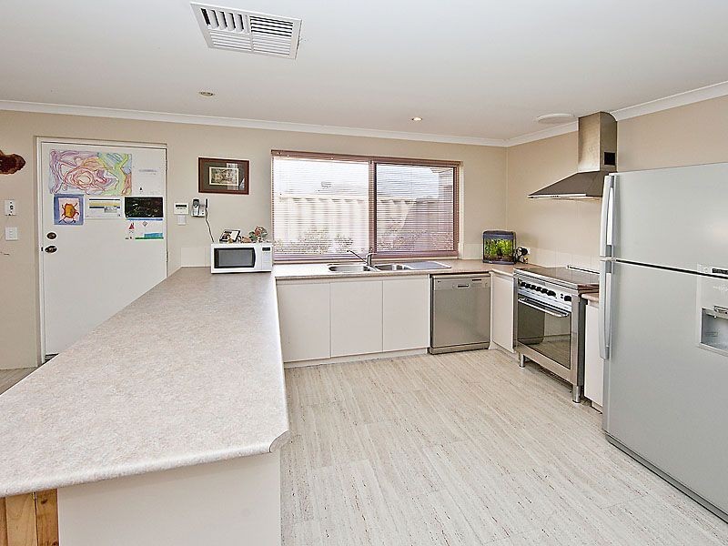 14 Calgary Street, Southern River WA 6110