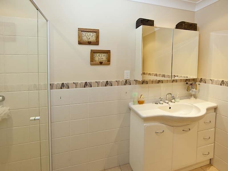 11 McLeish Place, Thornlie WA 6108