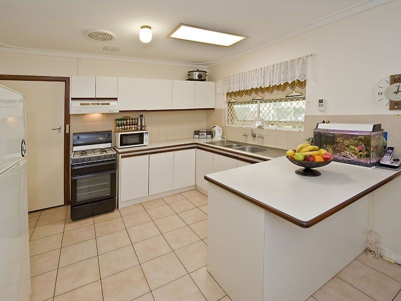 54 Virginia Avenue, Maddington WA 6109