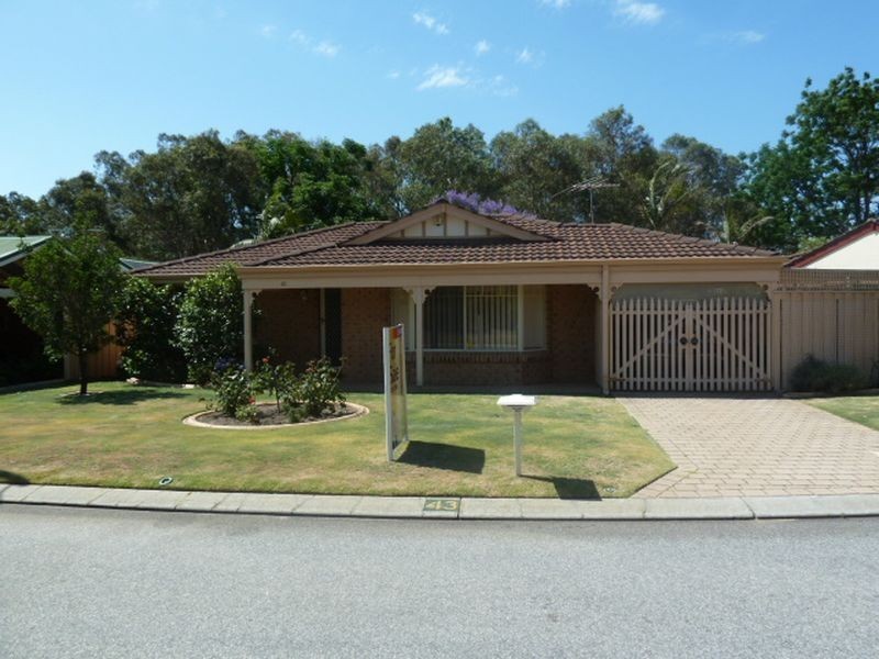 43 Riverbank Drive, Gosnells WA 6110