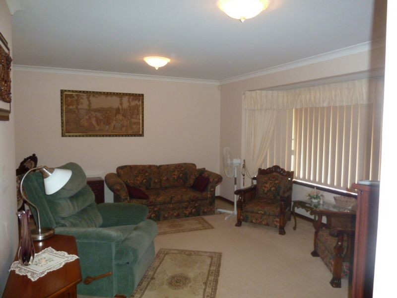 43 Riverbank Drive, Gosnells WA 6110