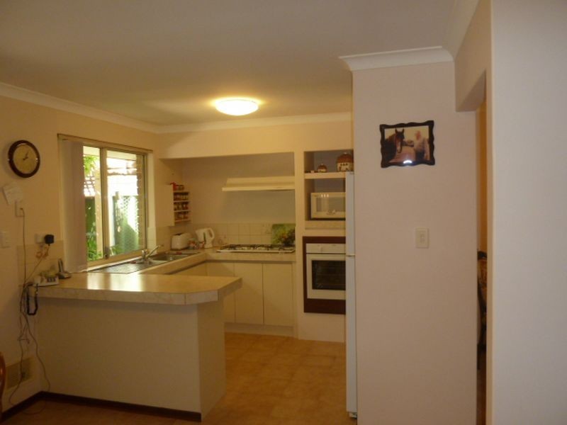 43 Riverbank Drive, Gosnells WA 6110