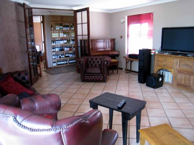 358 Bickley Road, Kenwick WA 6107