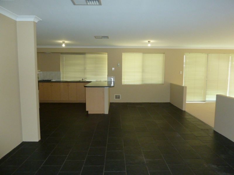 5 Winton Crescent, High Wycombe WA 6057