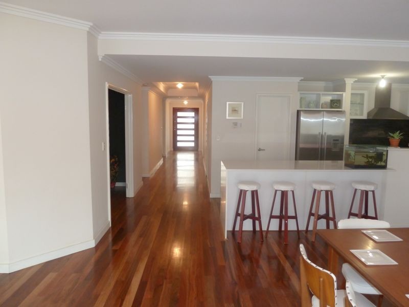 11 Amalfi Way, Canning Vale WA 6155