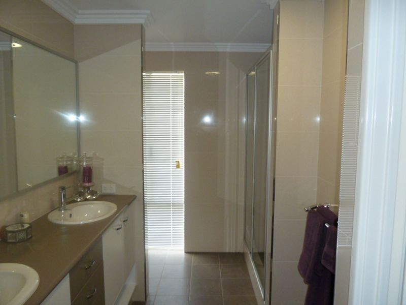 11 Amalfi Way, Canning Vale WA 6155