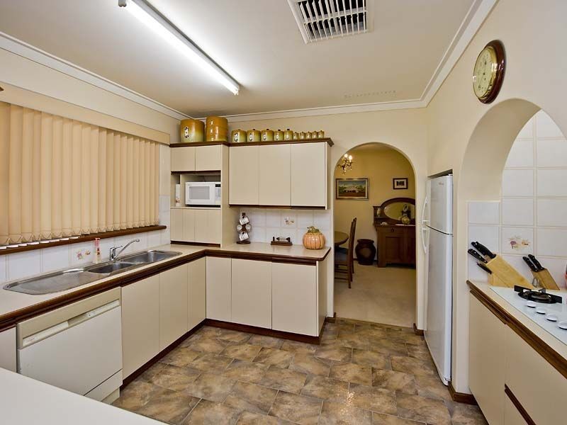 3 Vera Street, Gosnells WA 6110