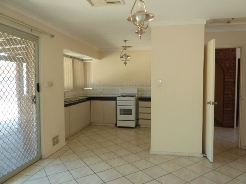 28 Cortis Way, Langford WA 6147