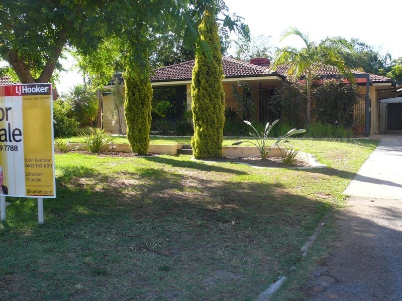 42 Helena Crescent, Thornlie WA 6108